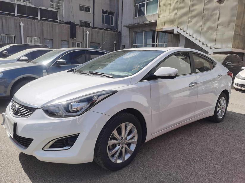 r1014758-hyundai-elantra-2016_0