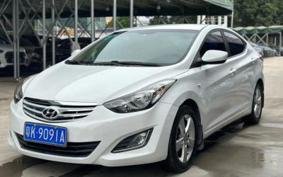 r1014791-hyundai-elantra-2013_0