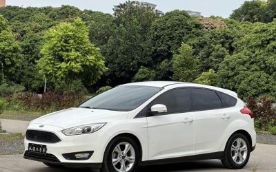 r1014815-ford-focus-2016_0