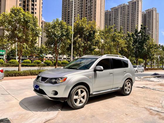 r1014838-mitsubishi-outlander-2008_0