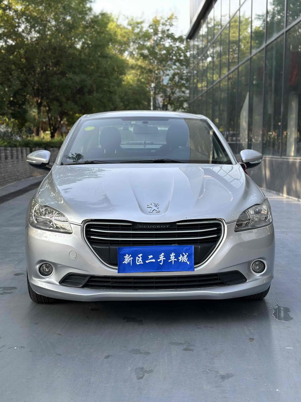 r1014840-peugeot-301-2014_0