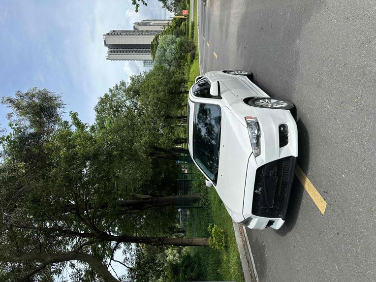 r1014909-mitsubishi-lancer-2012_0