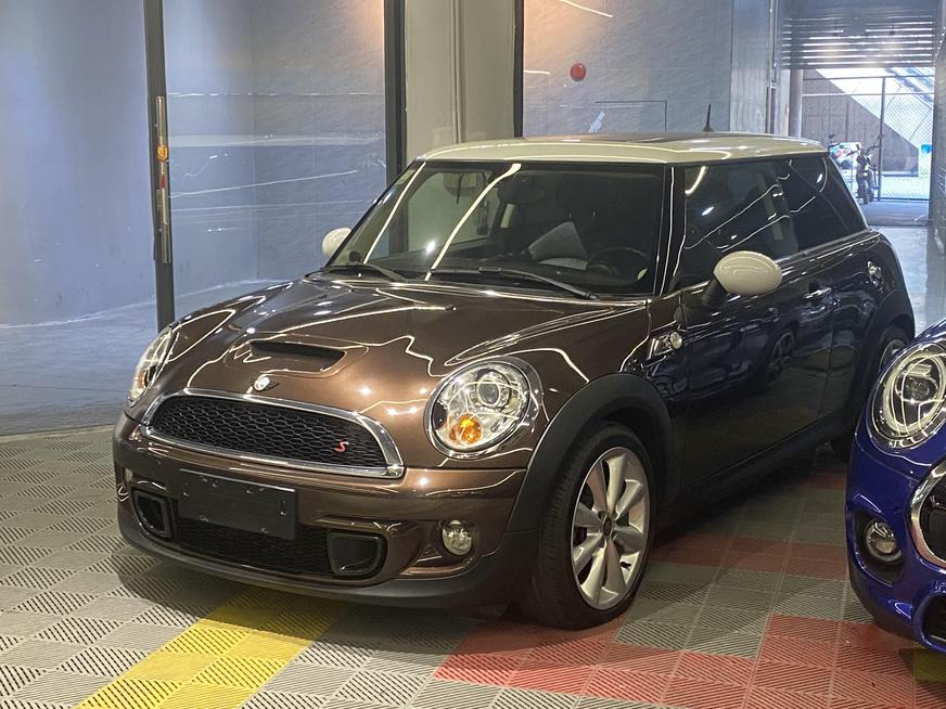 r1014928-mini-2012_0