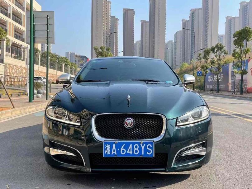 r1014973-jaguar-xf-2015_0