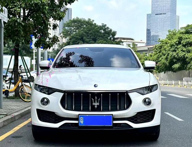 r1015007-maserati-levante-2021_0