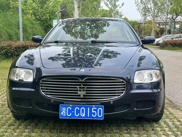 r1015008-maserati-quattroporte-2006_0