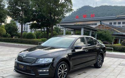 r1015010-skoda-octavia-2017_0