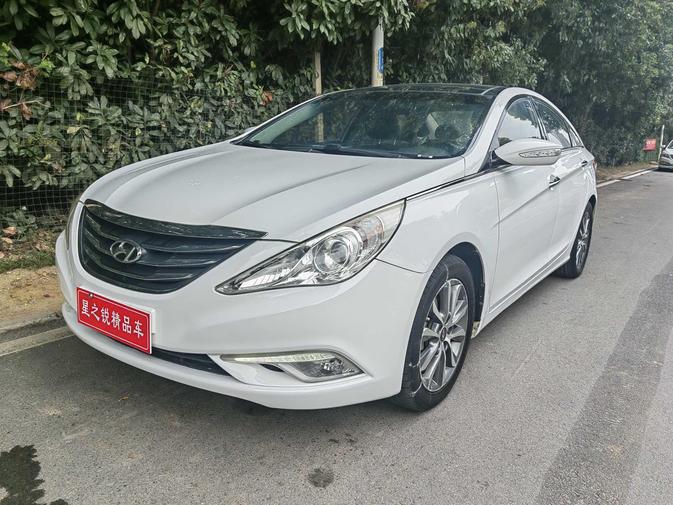 r1015063-hyundai-sonata-2014_0