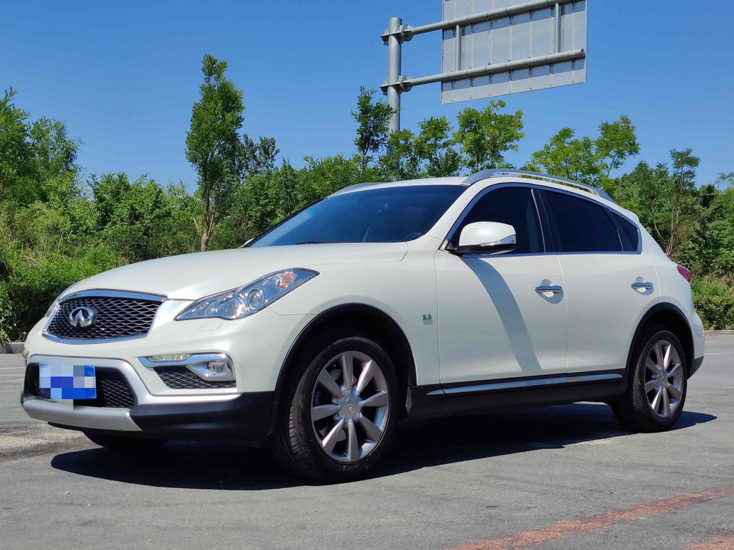 r1015114-infiniti-qx50-2015_0