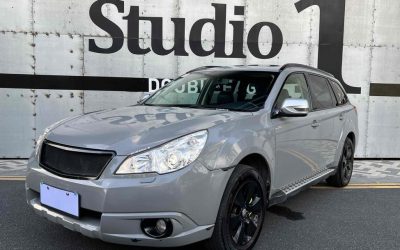 r1015120-subaru-outback-2011_0