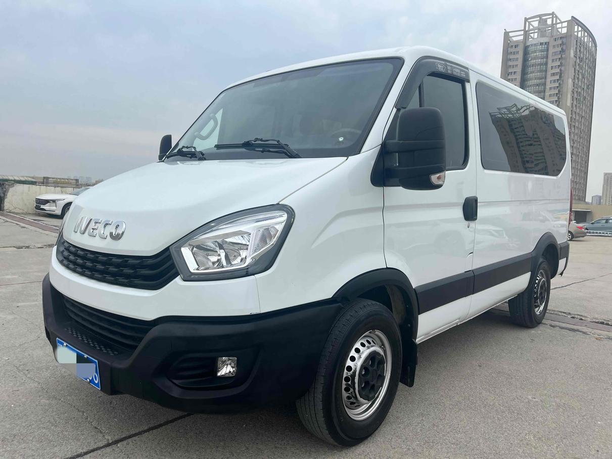 r1015195-iveco-daily-2021_0