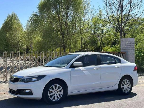 r1015198-qoros-3-2019_0