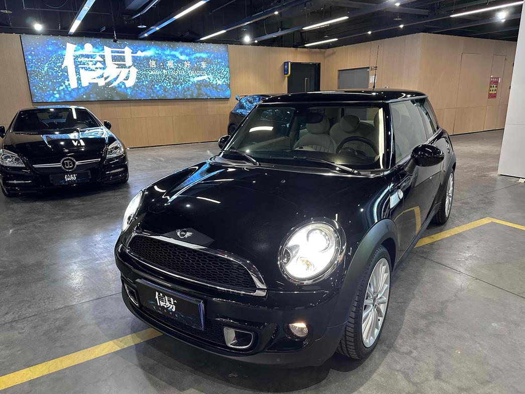 r1015216-mini-2013_0