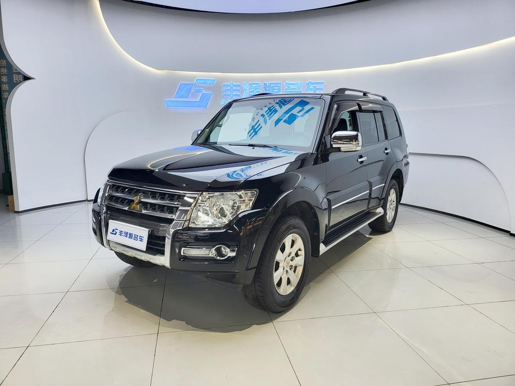 r1015264-mitsubishi-pajero-2018_0