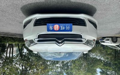 r1015308-citroen-c4l-2013_0