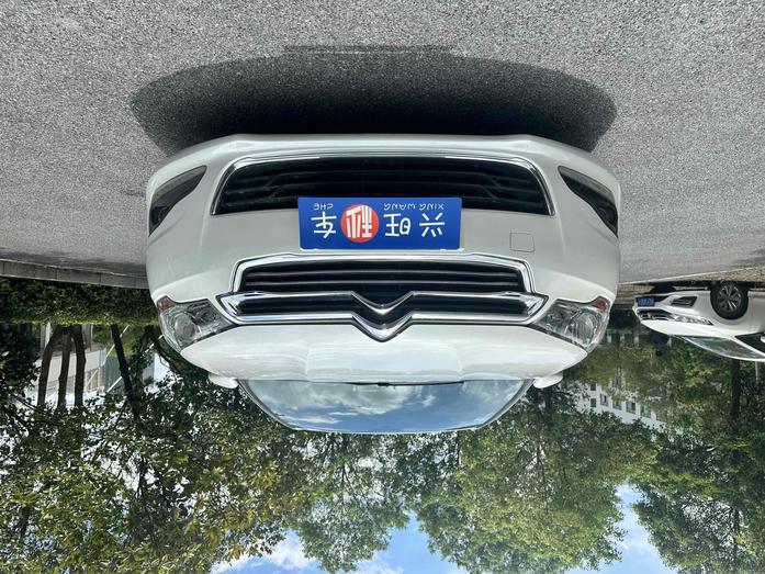 r1015308-citroen-c4l-2013_0