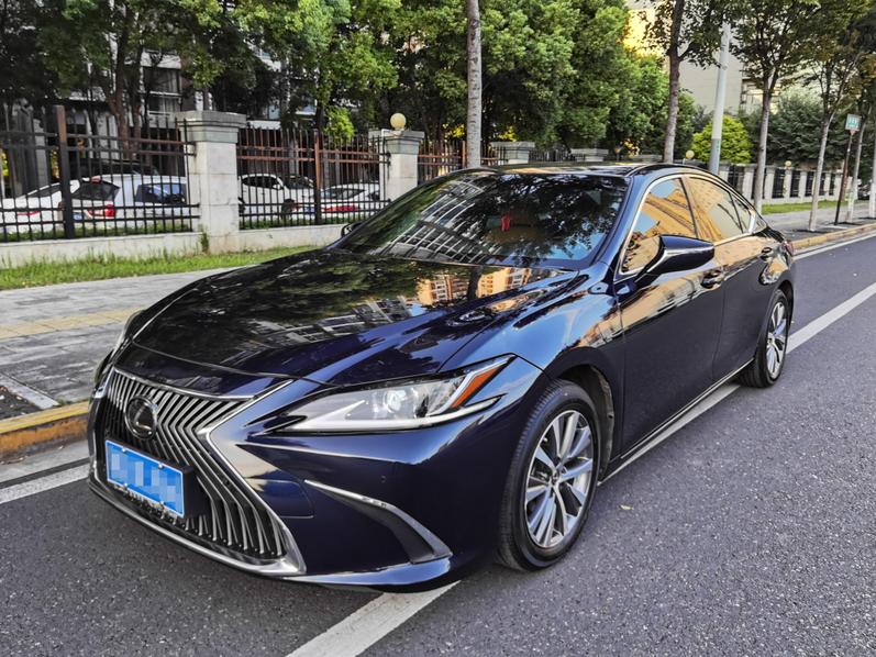 r1015417-lexus-es-2018_0