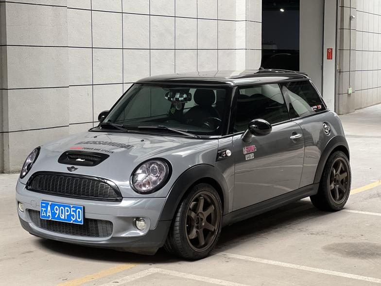 r1015436-mini-2009_0