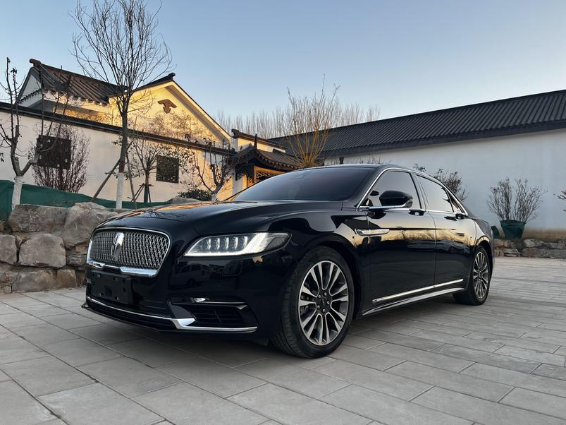 r1015465-lincoln-continental-2017_0