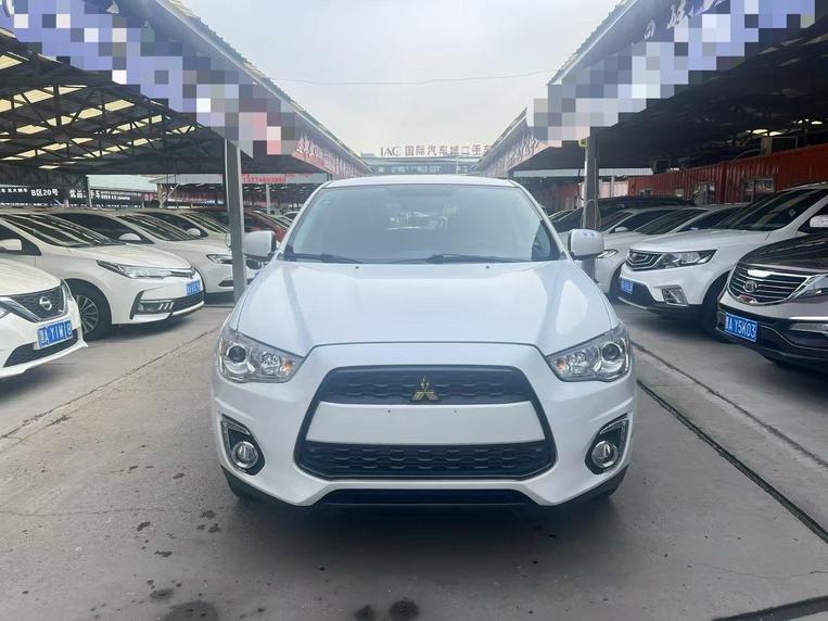 r1015479-mitsubishi-asx-2016_0