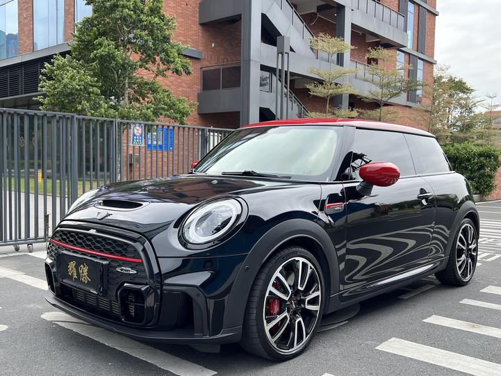 r1015513-mini-jcw-2021_0