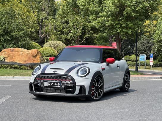 r1015515-mini-jcw-2022_0