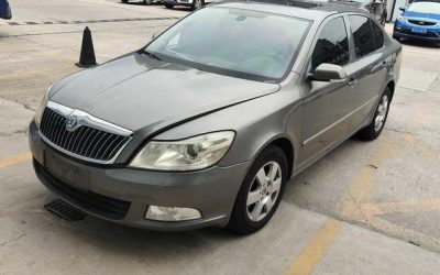 r1015516-skoda-octavia-2012_0