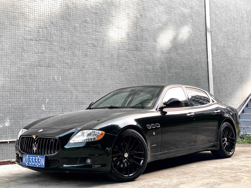r1015586-maserati-quattroporte-2009_0