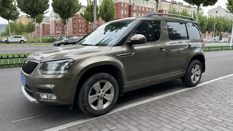 r1015613-skoda-yeti-2015_0