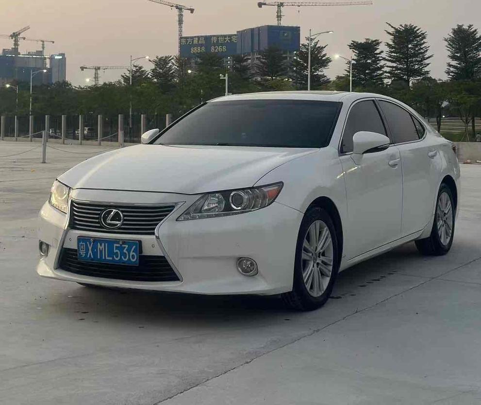 r1015627-lexus-es-2014_0