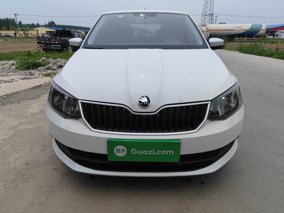 r1015634-skoda-fabia-2017_0