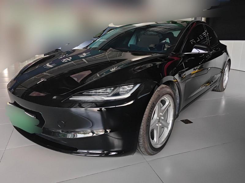 r1015709-tesla-model-3-2024_0