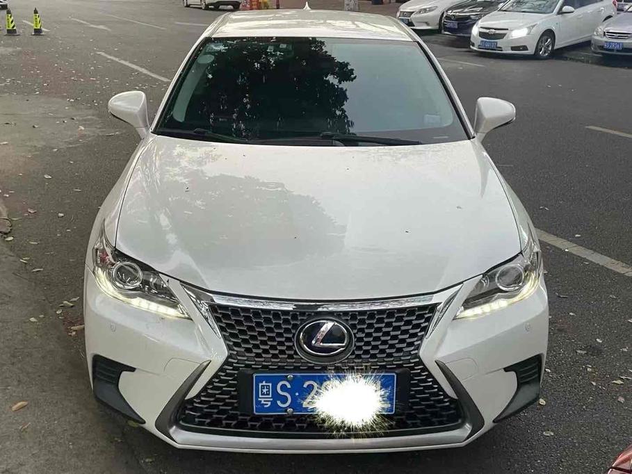r1015835-lexus-ct-2018_0