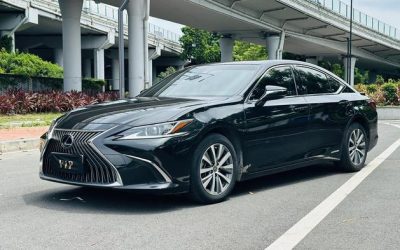 r1015868-lexus-es-2020_0