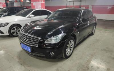 r1015880-infiniti-q70-2014_0