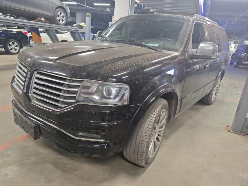 r1015920-lincoln-navigator-2017_0