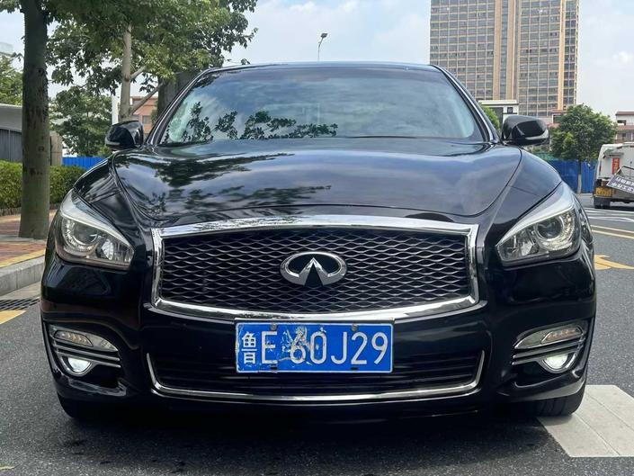 r1015943-infiniti-q70-2020_0