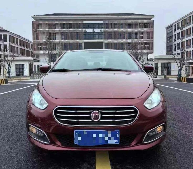r1015995-fiat-viaggio-2013_0
