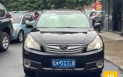 r1016010-subaru-outback-2011_0