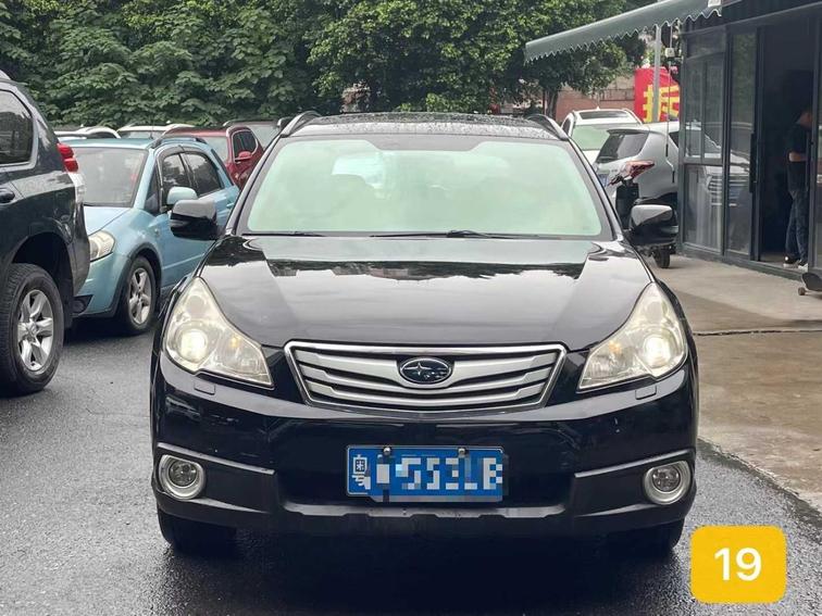 r1016010-subaru-outback-2011_0