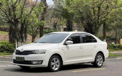 r1016011-skoda-rapid-2014_0