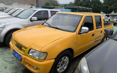 r1016032-isuzu-pickup-2015_0