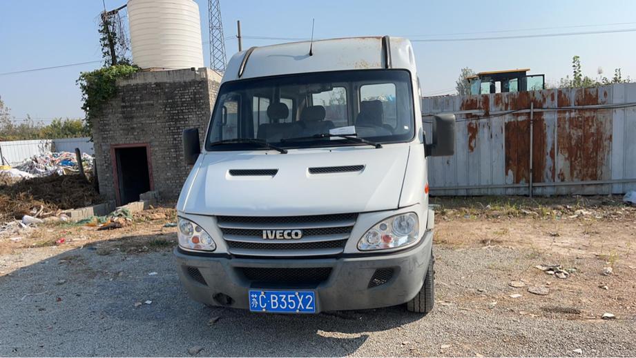 r1016056-iveco-power-daily-2016_0