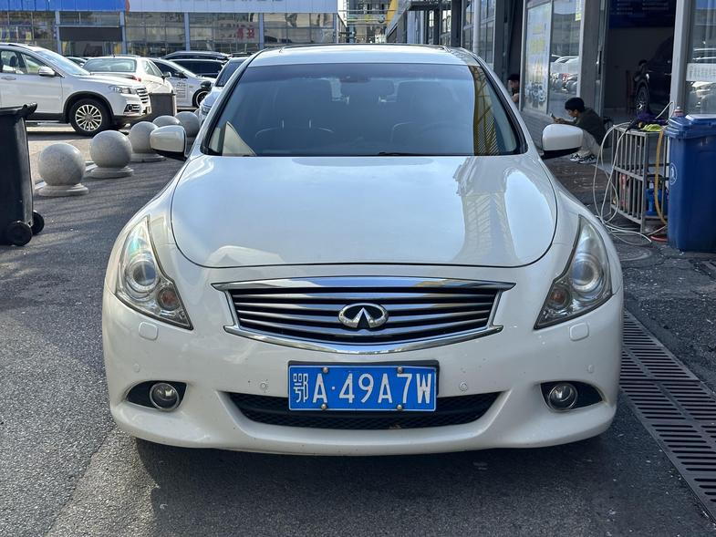 r1016066-infiniti-g-series-2011_0