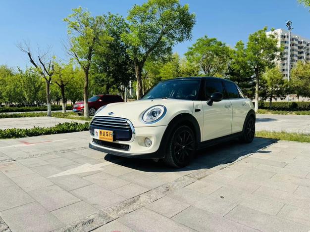 r219357-mini-clubman-2018_0