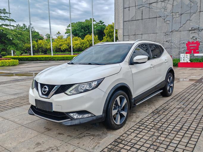 r1013235-nissan-qashqai-2018_0