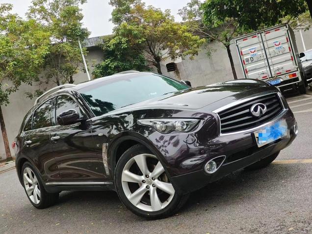 r1013271-infiniti-qx70-2014_0