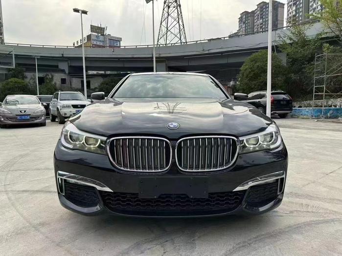 r1013273-bmw-7-series-2017_0
