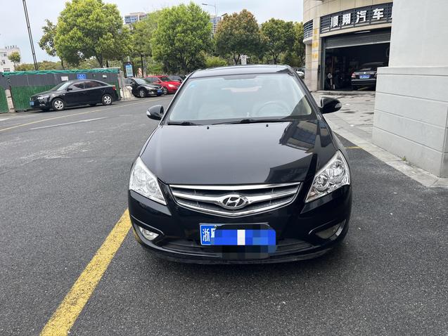 r1013395-hyundai-celesta-2009_0