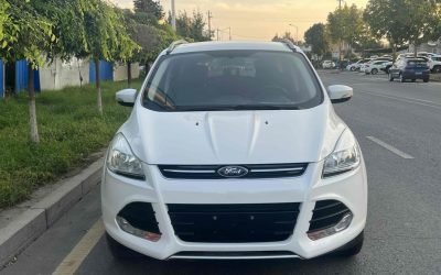 r1013533-ford-kuga-2015_0
